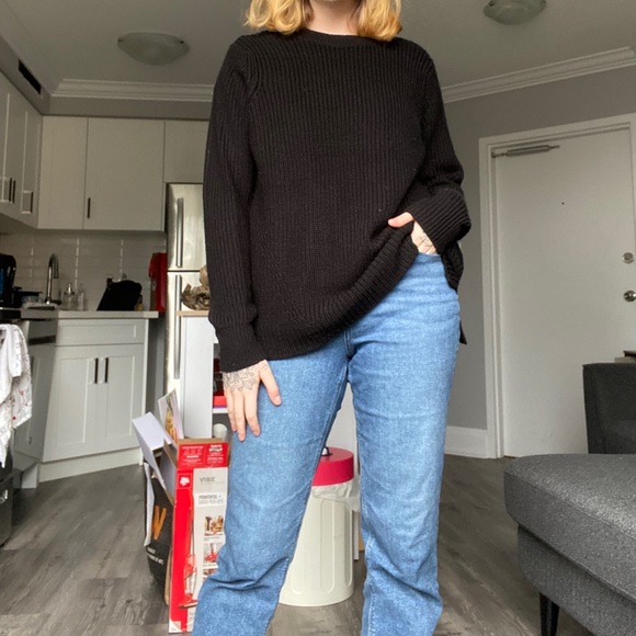 black knit crewneck - Picture 3 of 4